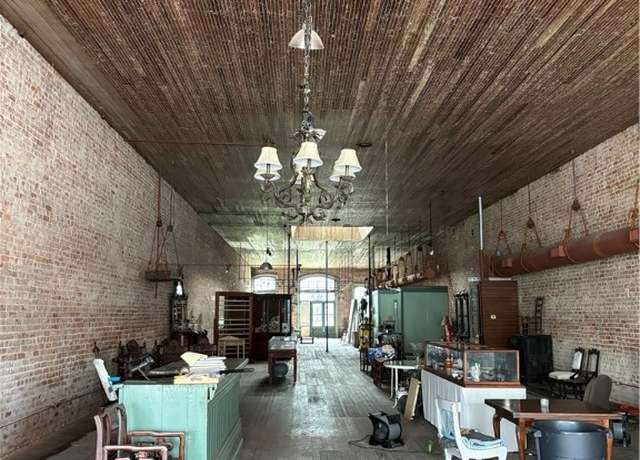 Property at 502 S Main Street Hwy, Calvert, TX 77837, 1 bath