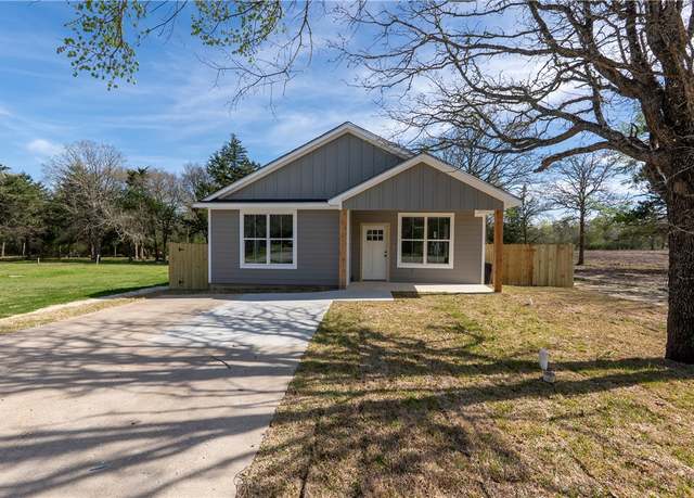 Property at 1915 Marshall Ave, Bryan, TX 77803, 3 beds, 2 baths