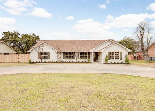 Property at 1606 Carter Creek Pkwy, Bryan, TX 77802, 3 beds, 2.5 baths
