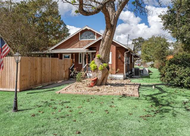 Property at 333 Walnut St, New Ulm, TX 78950, 2 beds, 2 baths