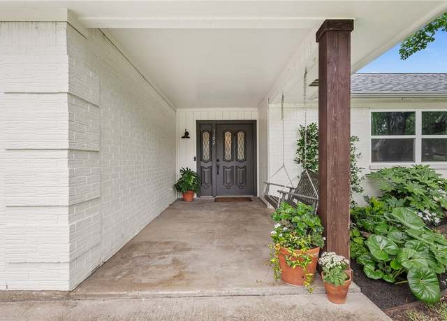 Property at 1102 Todd Trl, College Station, TX 77845, 4 beds, 3 baths