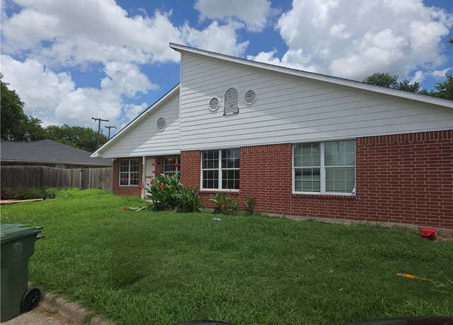 Property at 304 Mesa Dr, Bryan, TX 77802, 5 beds, 6 baths