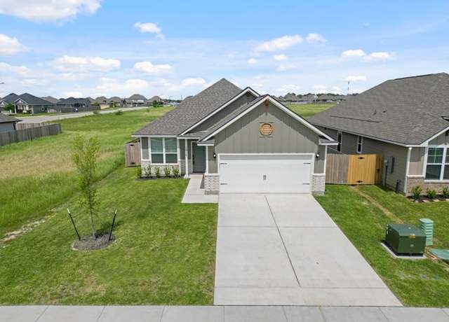 Property at 1905 Stubbs Dr, Bryan, TX 77807, 3 beds, 2 baths