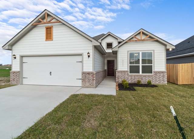 Property at 1922 Stubbs Dr, Bryan, TX 77807, 4 beds, 2 baths