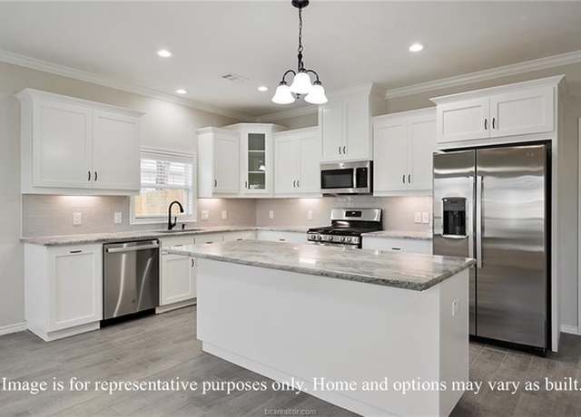 Property at 1307 Suncrest St, Bryan, TX 77803, 3 beds, 2 baths