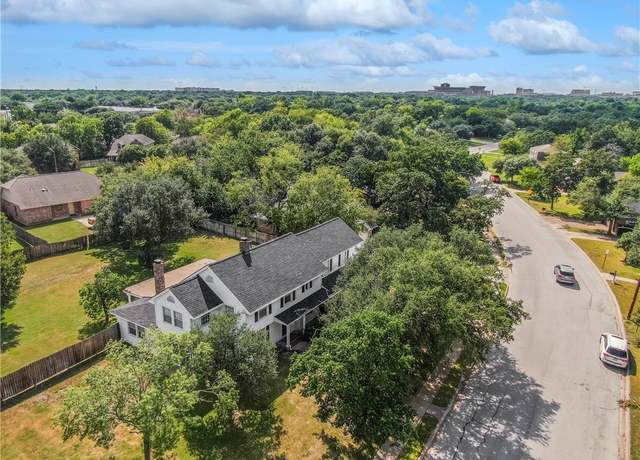 Property at 1712 Glade St, College Station, TX 77840, 3 beds, 2.5 baths