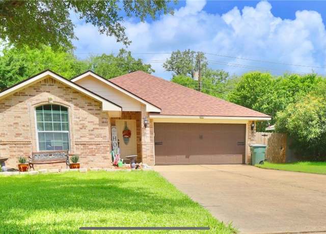 Property at 2401 Woodbend Dr, Bryan, TX 77803, 3 beds, 2 baths