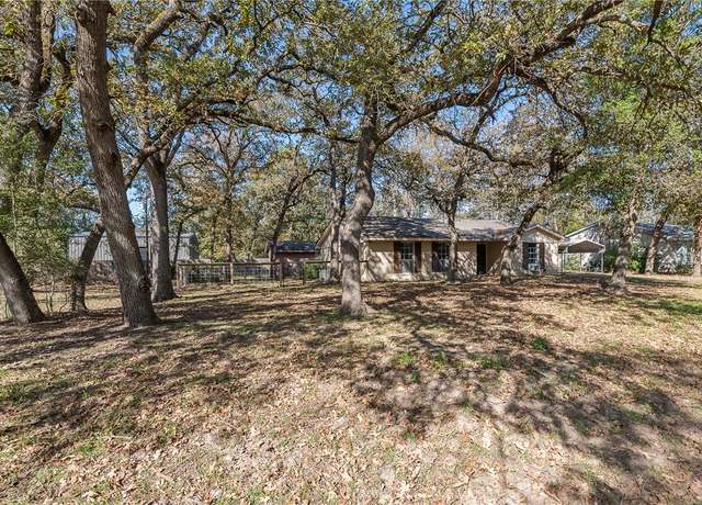 Property at 14 Catalina Ln, Normangee, TX 77871, 3 beds, 2 baths