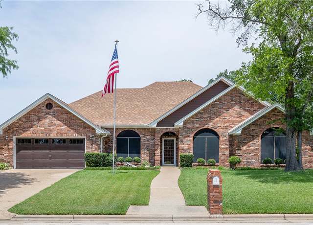 Property at 3003 Aztec St, College Station, TX 77845, 4 beds, 3 baths