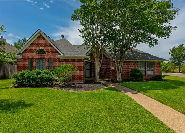 Property at 3900 Puffin Way Way, College Station, TX 77845, 3 beds, 2 baths