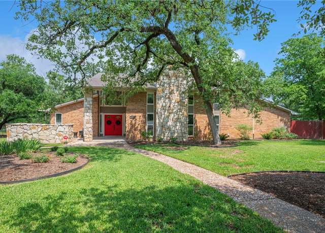 Property at 2708 Teakwood Ct, College Station, TX 77845, 3 beds, 2.5 baths