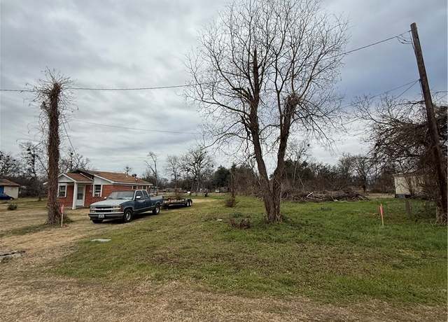 Property at 0 W Mitchell St, Calvert, TX 77837