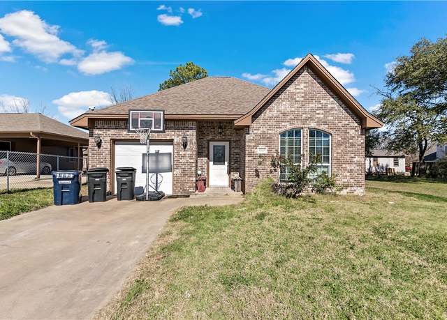 Property at 1205 Carolina St, College Station, TX 77840, 3 beds, 2 baths