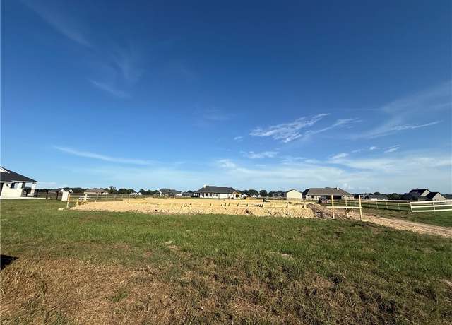 Property at 7822 Mathis Creek Dr, Bryan, TX 77808, 4 beds, 3.5 baths