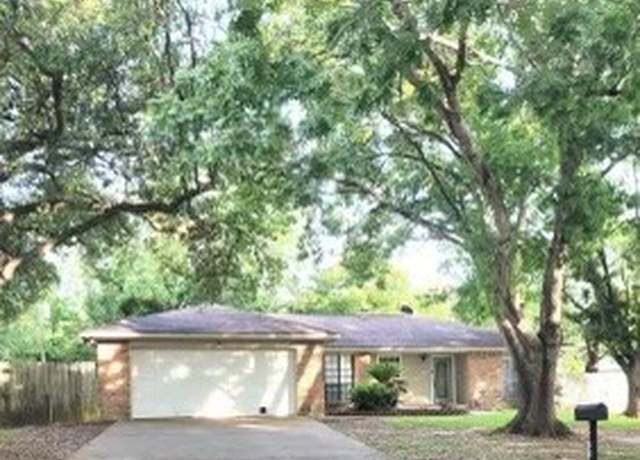 Property at 1706 Shawnee St, Navasota, TX 77868, 3 beds, 2 baths