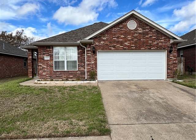 Property at 2619 Trophy Dr, Bryan, TX 77802, 3 beds, 2 baths