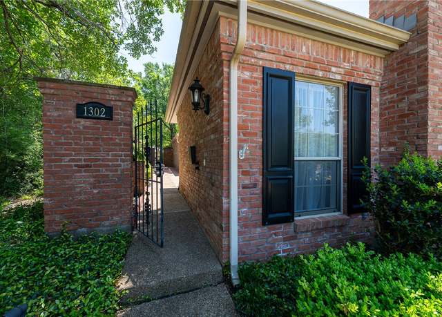 Property at 1302 Sussex Dr, College Station, TX 77845, 3 beds, 2 baths