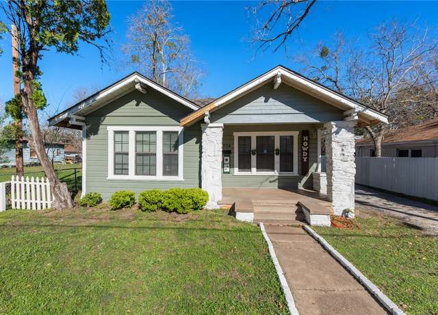 Property at 704 E 23rd St, Bryan, TX 77803, 2 beds, 1 bath