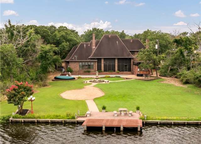 Property at 16767 Calumet Trl, College Station, TX 77845, 4 beds, 2.5 baths