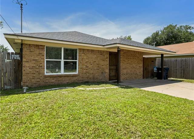 Property at 1104 Georgia St, College Station, TX 77840, 3 beds, 2 baths