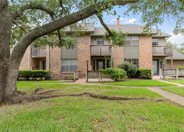 Property at 2400 Longmire Dr #504, College Station, TX 77845, 3 beds, 2.5 baths