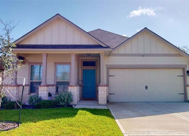 Property at 1924 Cartwright St, Bryan, TX 77807, 3 beds, 2 baths
