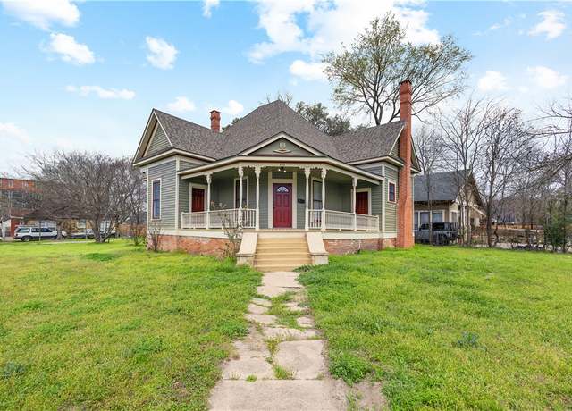Property at 500 N Washington Ave, Bryan, TX 77803, 3 beds, 3 baths