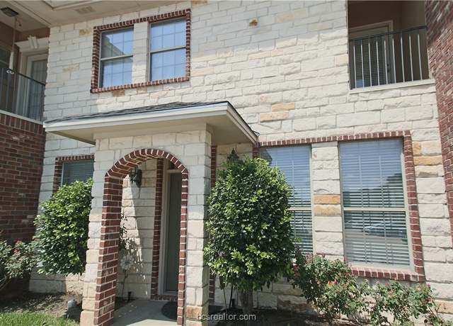 Property at 202 Forest Dr, College Station, TX 77840, 3 beds, 3.5 baths