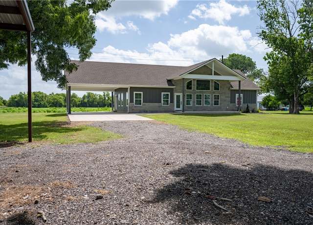 Property at 5567 Fm 50, Hearne, TX 77859, 3 beds, 2 baths