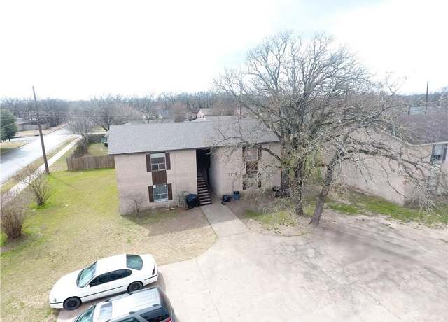 Property at 2712 Evergreen Cir, Bryan, TX 77801, 8 beds, 4 baths