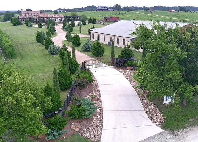 Property at 2021 County Road 312, Navasota, TX 77868, 4 beds, 4 baths