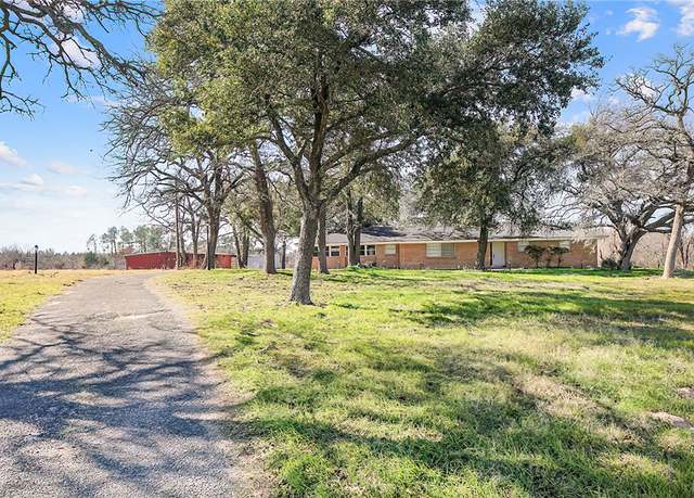 Property at 5000 S SH 6, Hearne, TX 77859, 4 beds, 2 baths