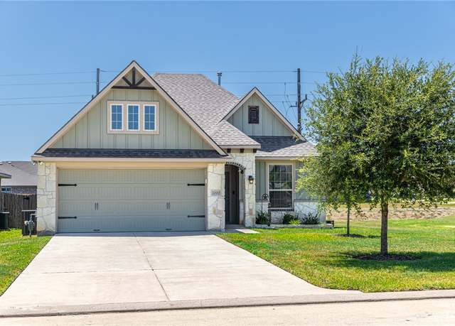 Property at 2000 Birdie Ct, Navasota, TX 77868, 3 beds, 2 baths