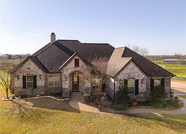 Property at 5022 Yellow Tanager Ct, College Station, TX 77845, 4 beds, 3 baths
