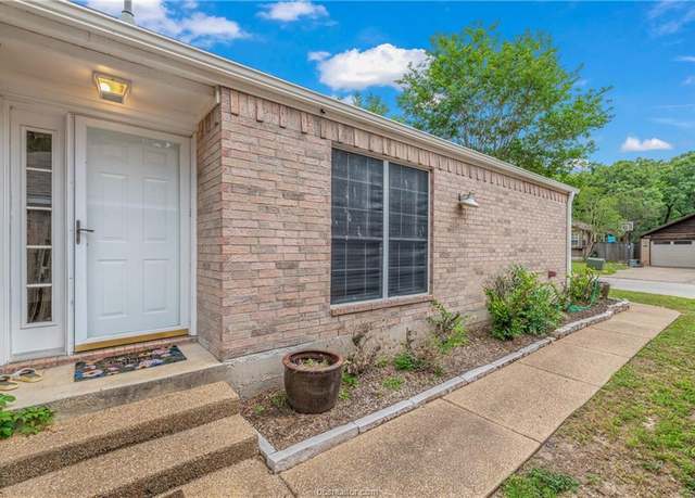 Property at 2006 Wilderland Cir, Bryan, TX 77807, 3 beds, 2 baths