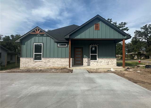 Property at 2905 Alabama St, Bryan, TX 77803, 4 beds, 2 baths
