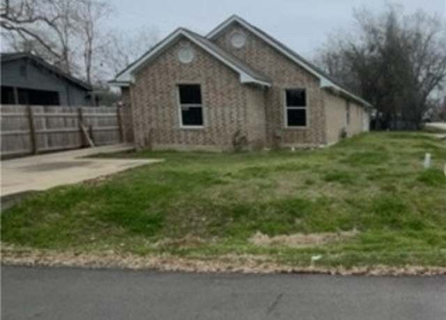 Property at 1508 Lopez St, Bryan, TX 77803, 3 beds, 2 baths