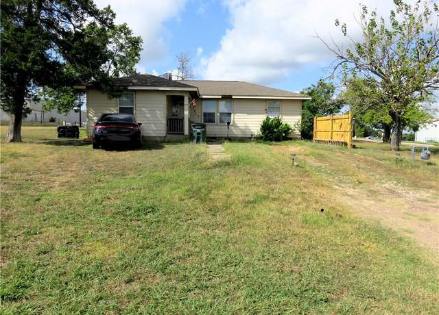 Property at 1413 Sandy Point Rd, Bryan, TX 77803, 4 beds, 1 bath