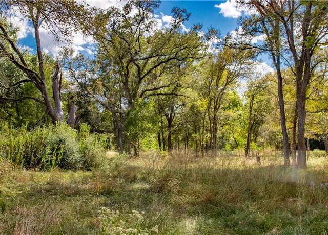 Property at 503 Berry Creek Dr, Caldwell, TX 77836