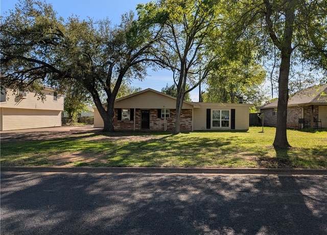 Property at 4104 Marsh St, Bryan, TX 77803, 4 beds, 2 baths