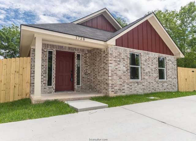 Property at 1728 Louis St, Bryan, TX 77803, 4 beds, 2 baths