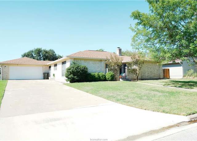 Property at 2513 Arbor Dr, Bryan, TX 77802, 3 beds, 2 baths
