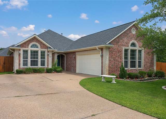 Property at 2705 Colony Hills Dr, Bryan, TX 77808, 3 beds, 2 baths