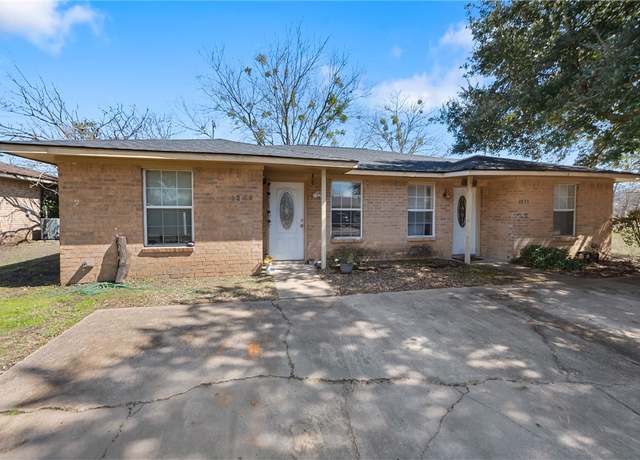 Property at 1209 - 1211 Georgia St, College Station, TX 77840, 4 beds, 2 baths