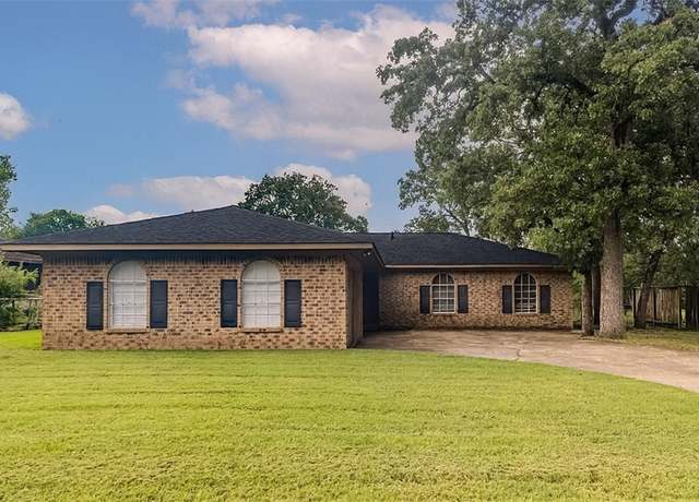 Property at 1503 Tara Ct, College Station, TX 77840, 3 beds, 2 baths