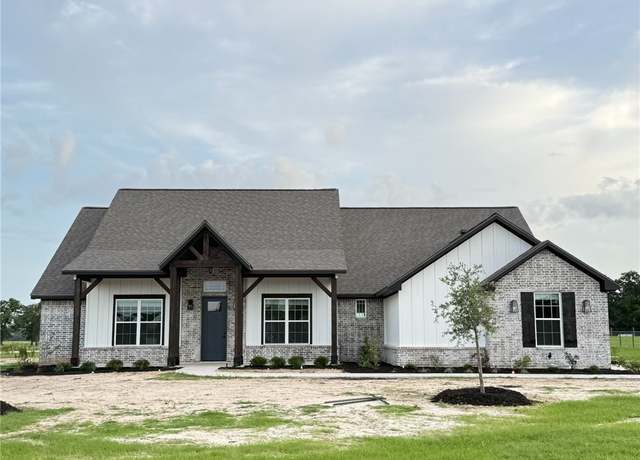 Property at 3201 Hunters Crossing Trl, Bryan, TX 77808, 4 beds, 3 baths