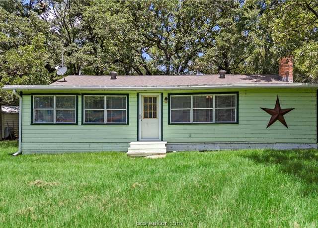 Property at 12094 Riley Green Rd, Franklin, TX 77856, 2 beds, 1 bath