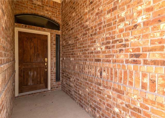 Property at 135 Roucourt Loop, College Station, TX 77845, 3 beds, 2 baths