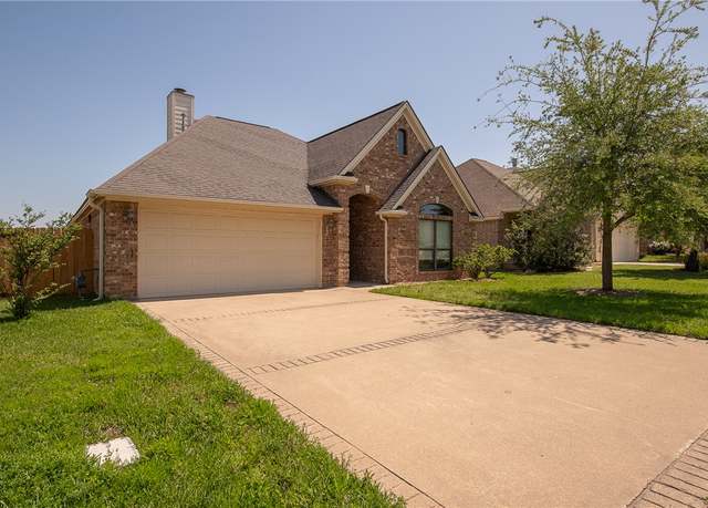 Property at 135 Roucourt Loop, College Station, TX 77845, 3 beds, 2 baths