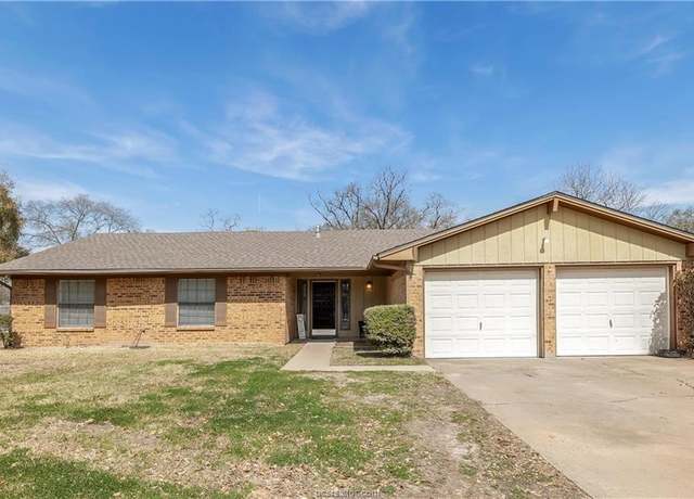 Property at 1805 Laura Ln, College Station, TX 77840, 3 beds, 2 baths